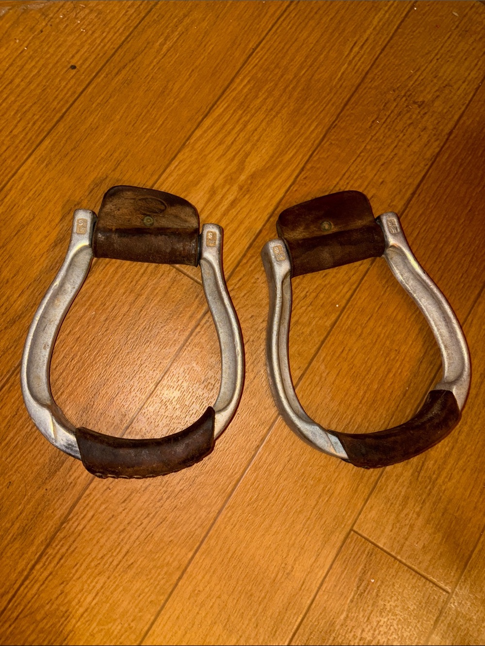Aluminum Stirrups Aluminum Oxbow